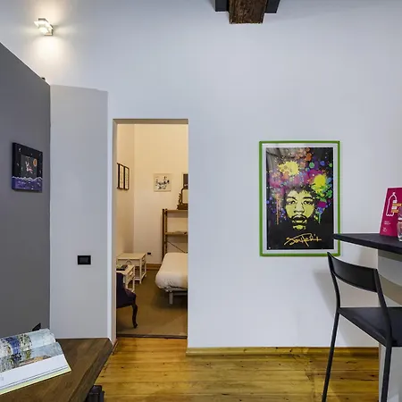 Apartment Alle Mura Del Molo By Wonderful Italy *